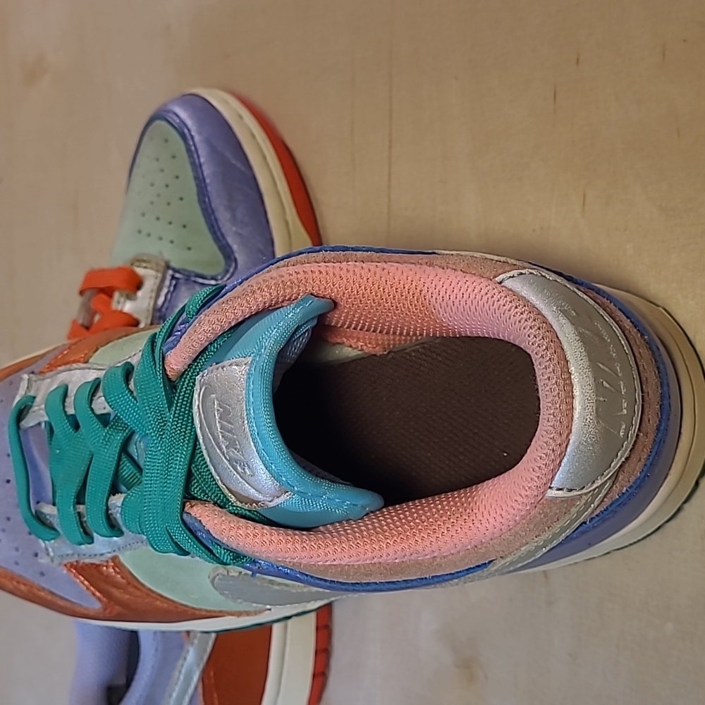 Nike Dunk Low Sunset Pulse Sneakers - Picture 10 of 10